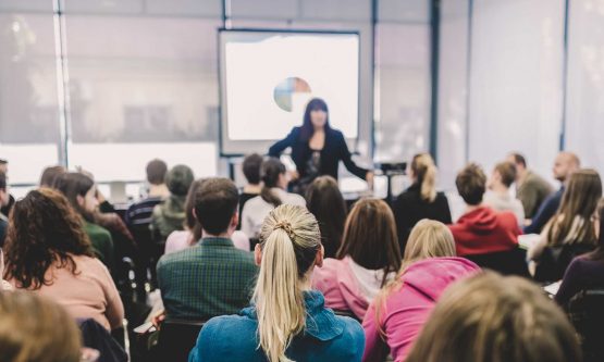 Fomento de la colaboración entre exalumnos con intereses similares