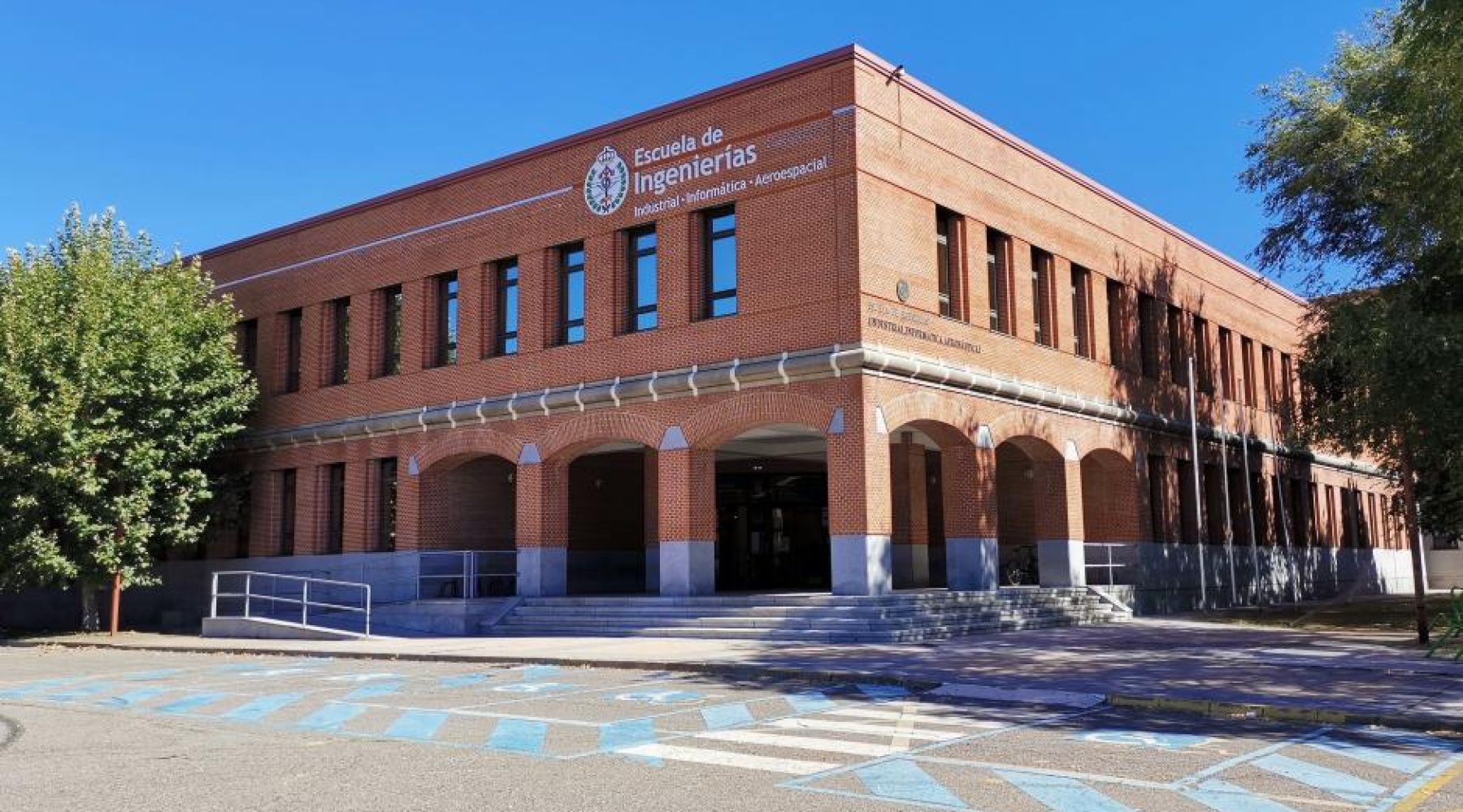 escuela_ingenierias